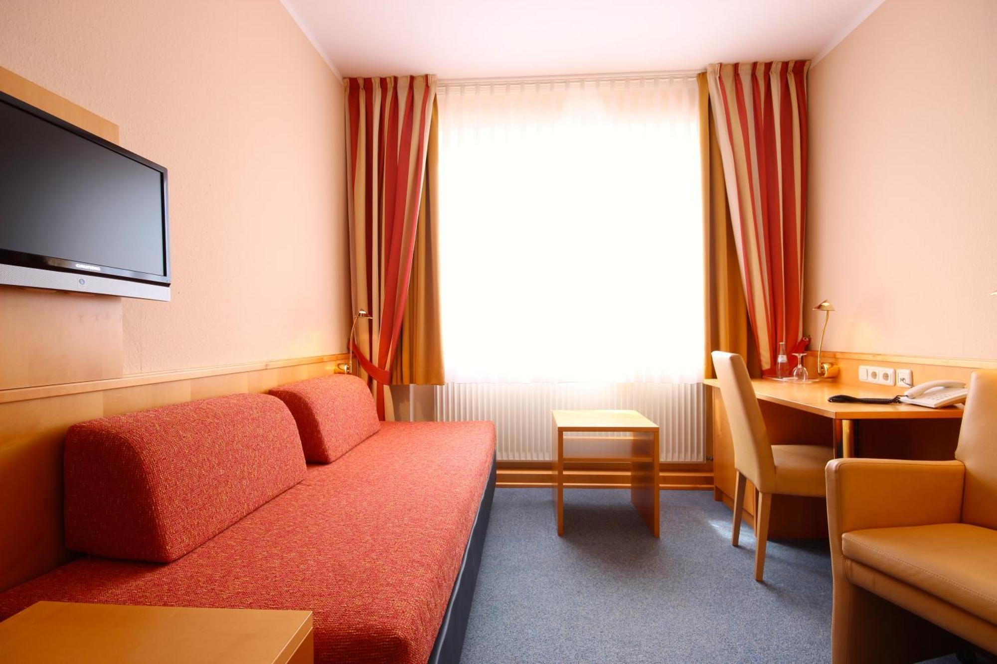 Hotel Hanken Gmbh, Hotel Hanken Und Seehotel วังเกร์โอเกอ ภายนอก รูปภาพ